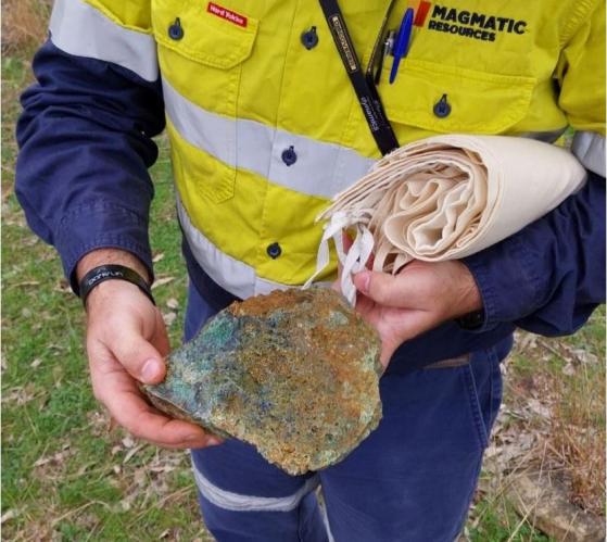 Magmatic Resources unearths up to 7.4% copper in rock chips at Parkes and initiates drilling at Wellington North