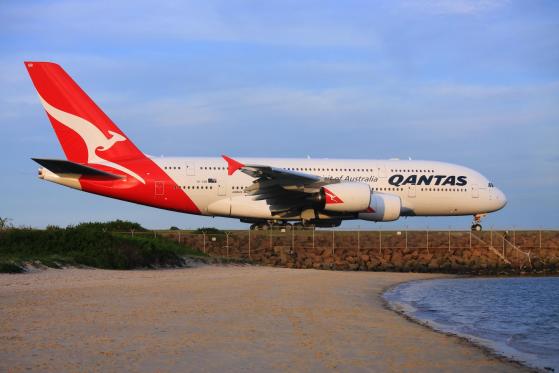 Qantas (ASX:QAN) posts AU$1.9B loss; declares AU$400M share buy-back